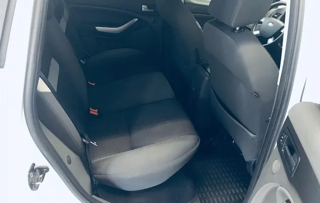 Ford Kuga, фото №8