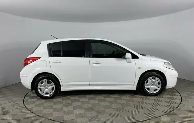 Nissan Tiida I Рестайлинг, фото №2