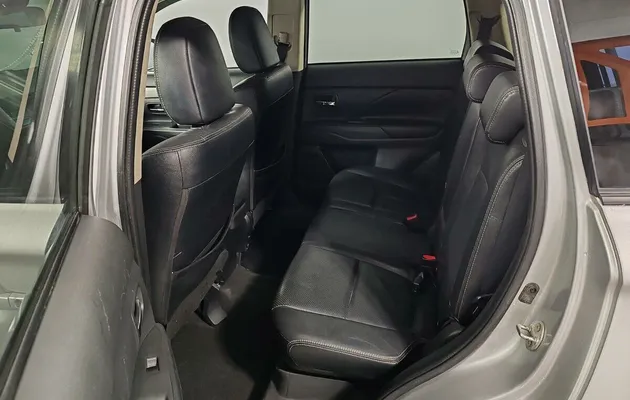 Mitsubishi Outlander, фото №7