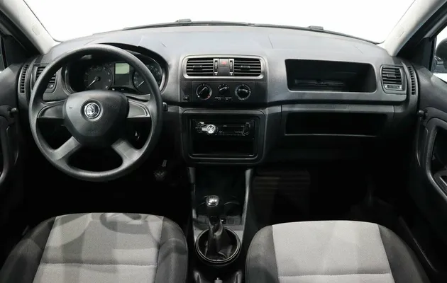 Skoda Fabia II Рестайлинг, фото №5