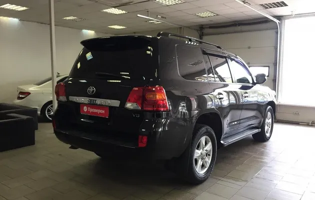 Toyota Land Cruiser 200 Series, фото №6