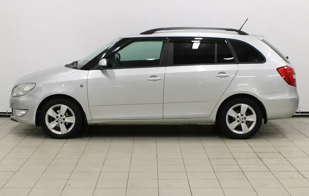 Skoda Fabia II Рестайлинг, фото №4