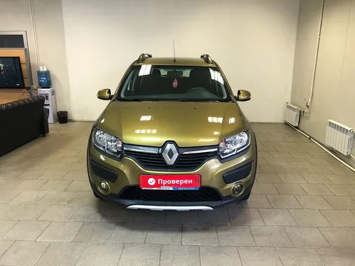 Renault SANDERO