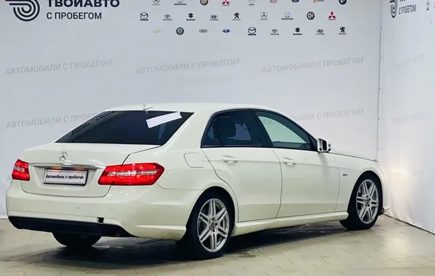 Mercedes-Benz E-Klasse, фото №3