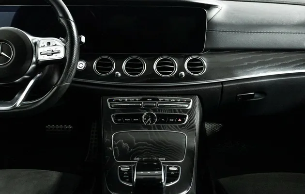 Mercedes-Benz E, фото №8