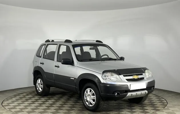 Chevrolet NIVA I Рестайлинг, фото №3