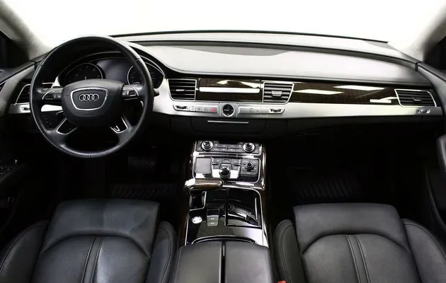 Audi A8, фото №10