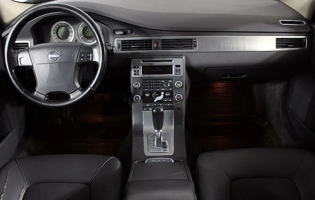 Volvo XC70, фото №10