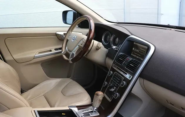 Volvo XC60, фото №9