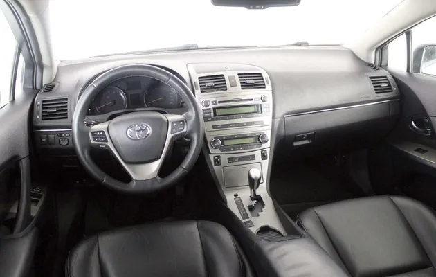 Toyota Avensis, фото №3
