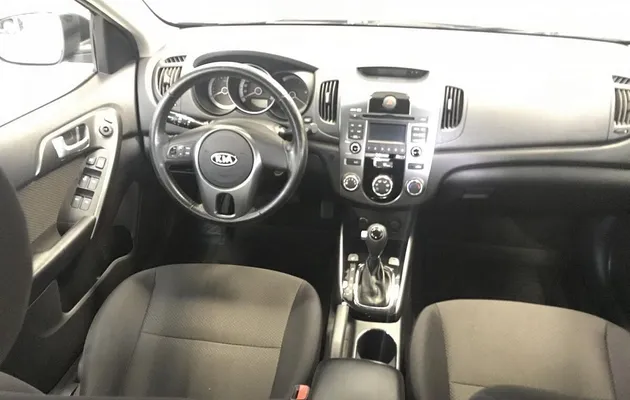 Kia Cerato II, фото №7