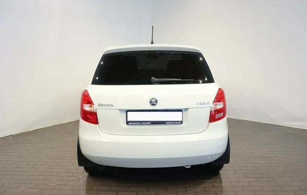 Skoda Fabia II Рестайлинг, фото №3