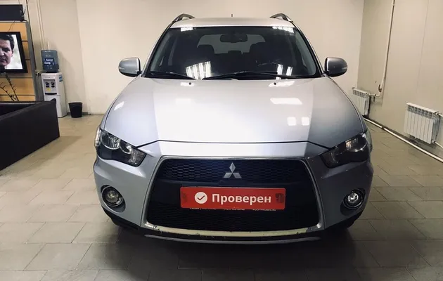 Mitsubishi Outlander II Рестайлинг, фото №1