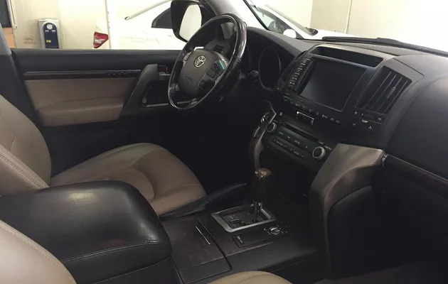 Toyota Land Cruiser 200 Series, фото №9