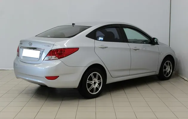 Hyundai Solaris I, фото №3