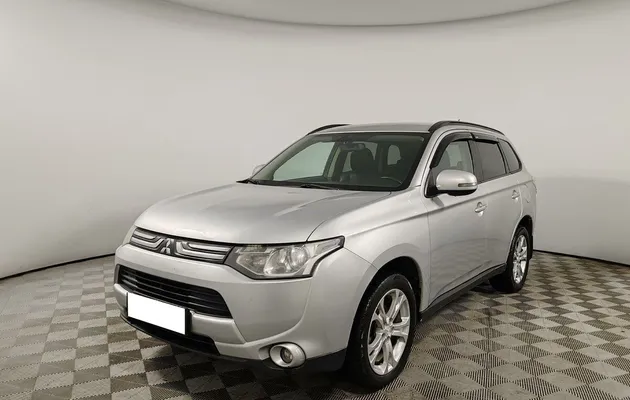 Mitsubishi Outlander, фото №1