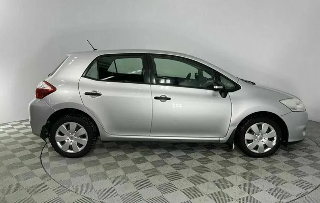 Toyota auris, фото №5