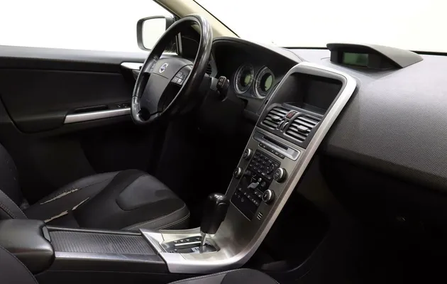 Volvo XC60, фото №11