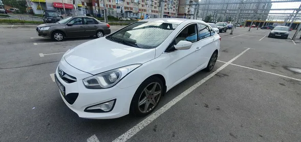 Hyundai I40