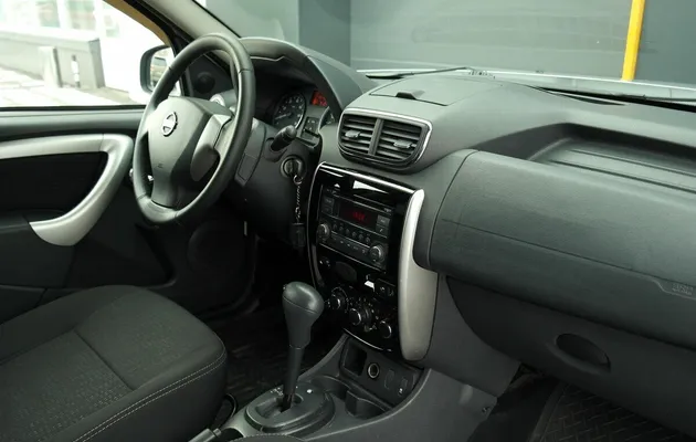 Nissan Terrano III (D10), фото №5