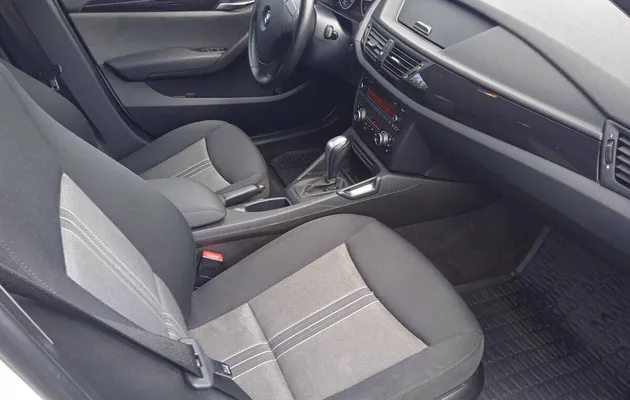 BMW X1 18i I (E84), фото №5