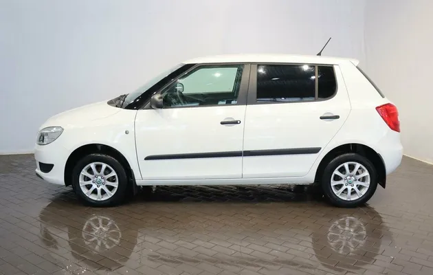 Skoda Fabia II Рестайлинг, фото №2