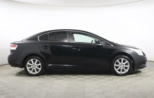 Toyota Avensis, фото №2