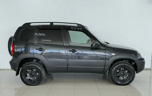 Chevrolet Niva I Рестайлинг, фото №2