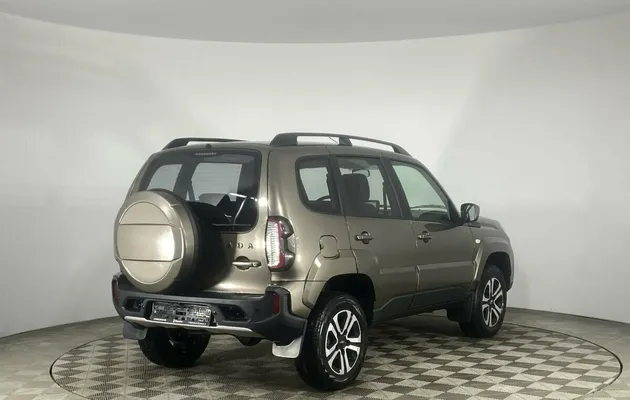  Lada (ВАЗ) Niva I Рестайлинг (Travel), фото №2