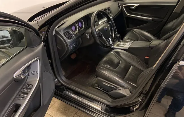 Volvo S60, фото №7