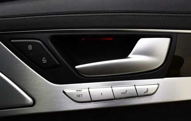 Audi A8, фото №21