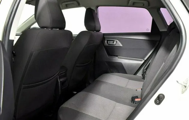 Toyota Auris 1.6 Вариатор, фото №6